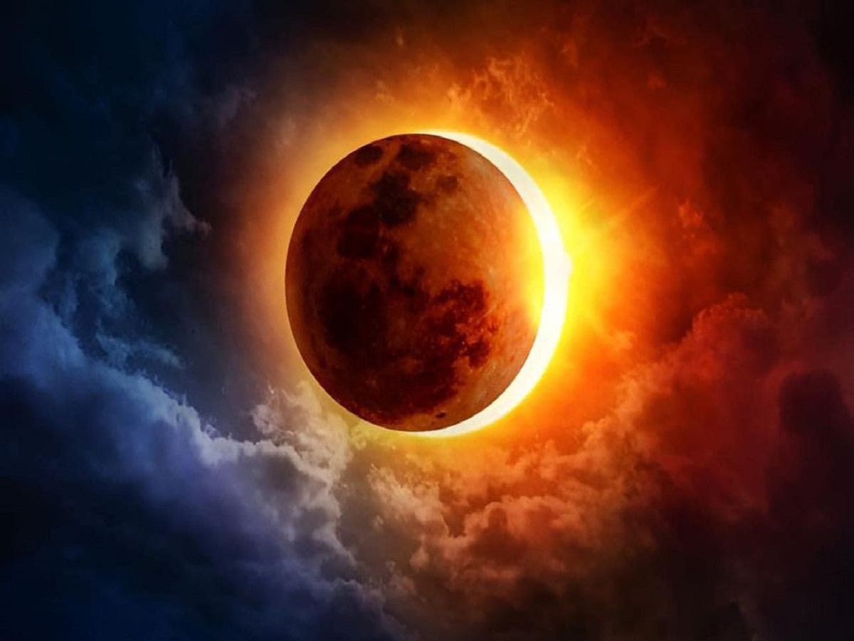 Surya grahan: आ रहा है ऐसा खगोलीय नजारा जब दिन में हो जाएगी रात, जानिए सूर्य ग्रहण की तिथि, समय और सूतक काल - Photo Gallery
