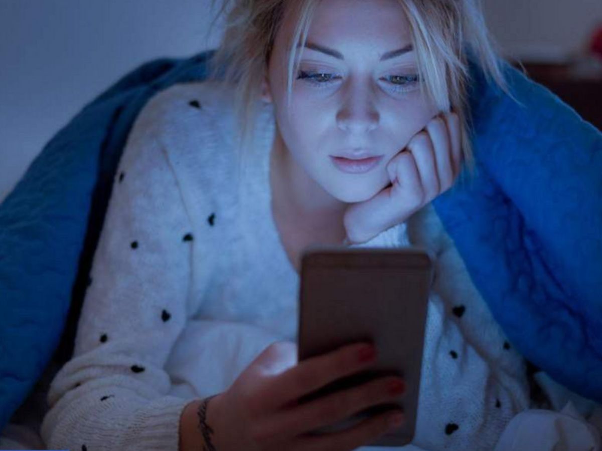 क्या आप भी कर रहे हैं ये सामान्य सी गलतियां? धीरे-धीरे जा सकती है आंखों की रौशनी, जानिए जरूरी बदलाव - Photo Gallery