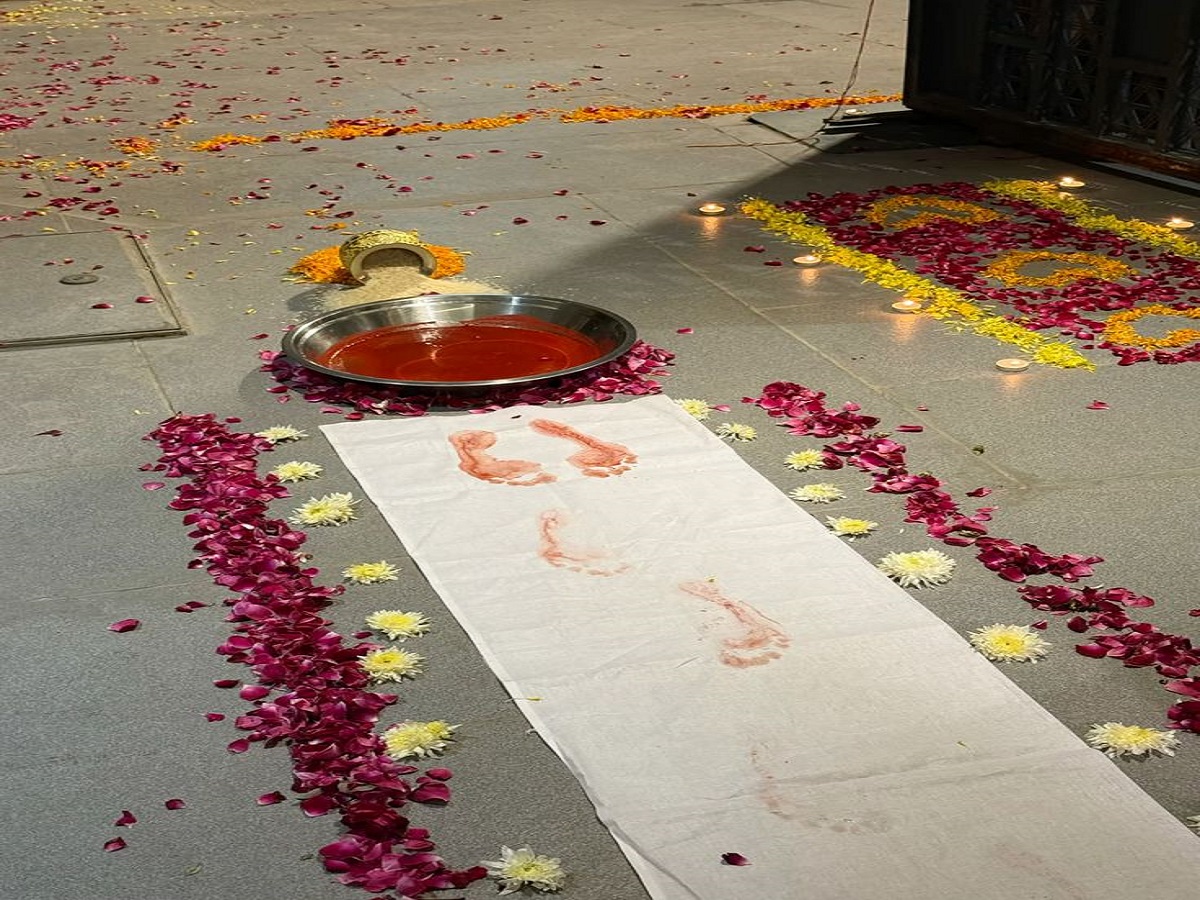 दिन के उजाले में क्यों नहीं होता हिंदू विवाह? जानिए रात को फेरे लेने की धार्मिक परंपरा और कारण - Photo Gallery