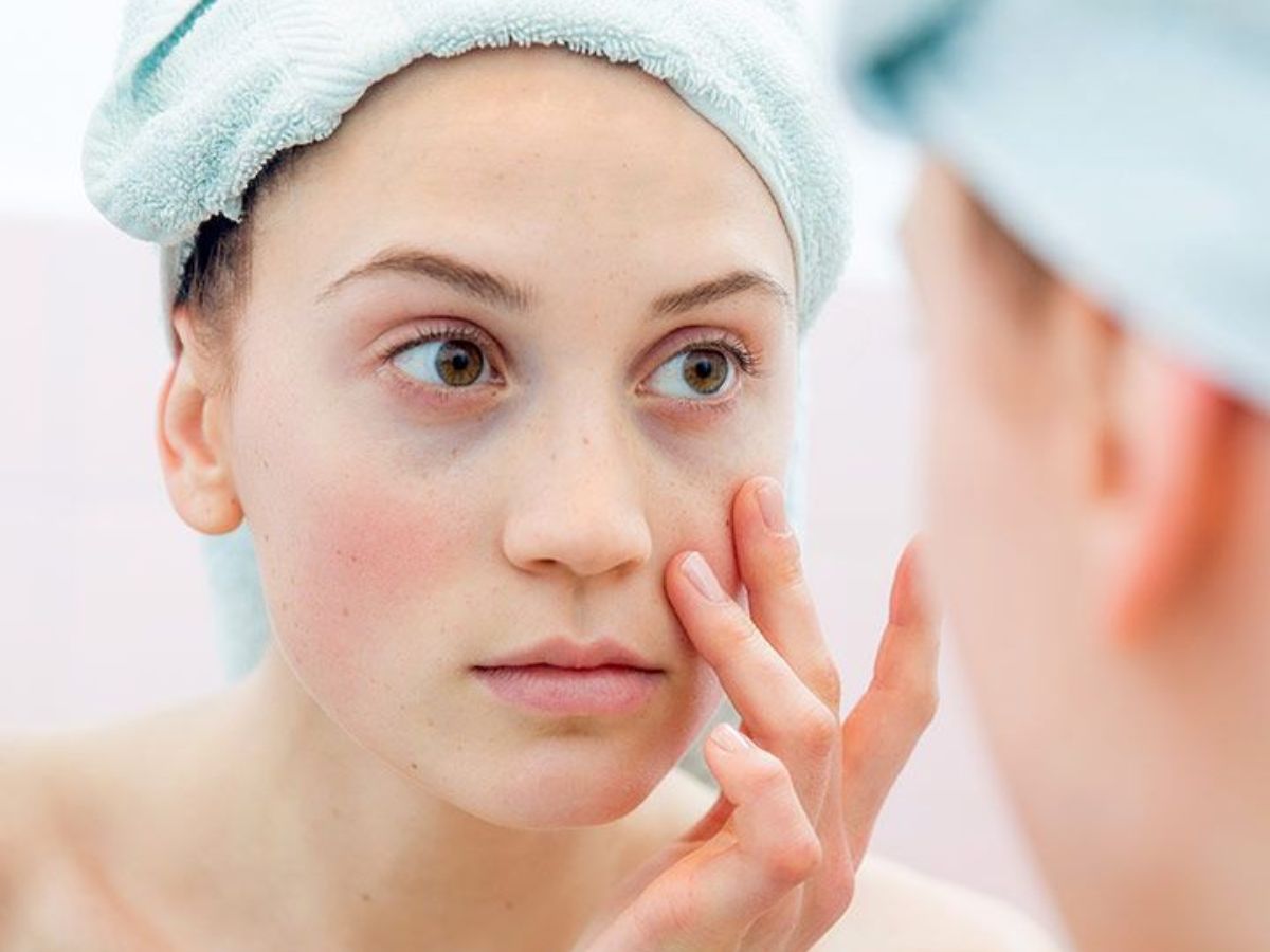 Signs That You Don’t Get Enough Sleep: समय से नींद पूरी नहीं हो पाने से आपको भी हो सकते हैं आंखों के नीचे काले घेरे - Photo Gallery