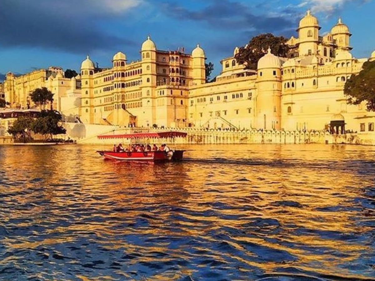 Girls Trip Destination: आप भी अपनी गर्ल्स ट्रिप करे प्लान और इन जगहों पर जाकर करें मौज-मस्ती और बनाएं अपनी ट्रिप को यादगार - Photo Gallery