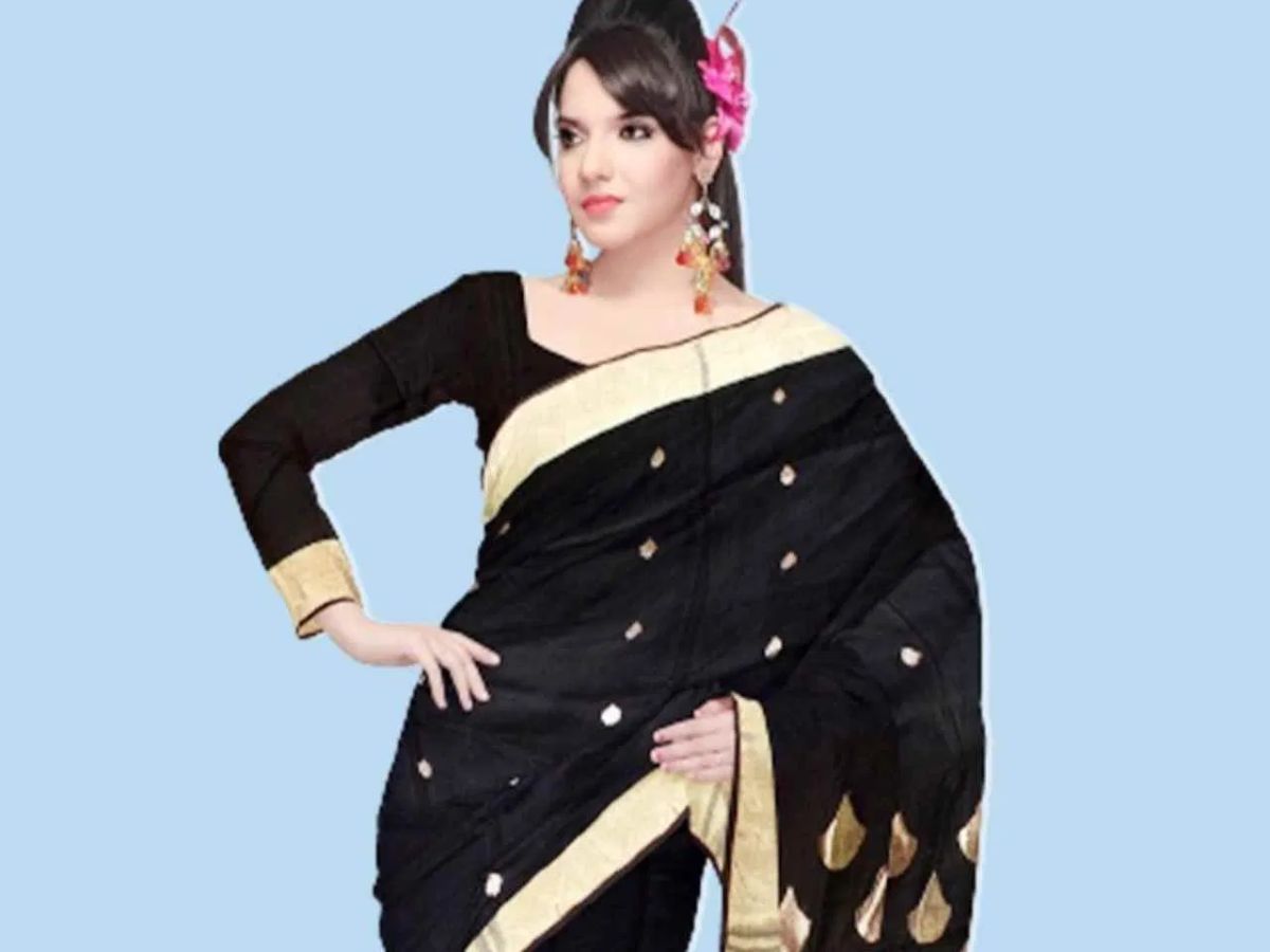 sawan 2025: सावन में भूलकर भी ना पहने इस रंग के कपड़े। जानिए क्यों ? - Photo Gallery