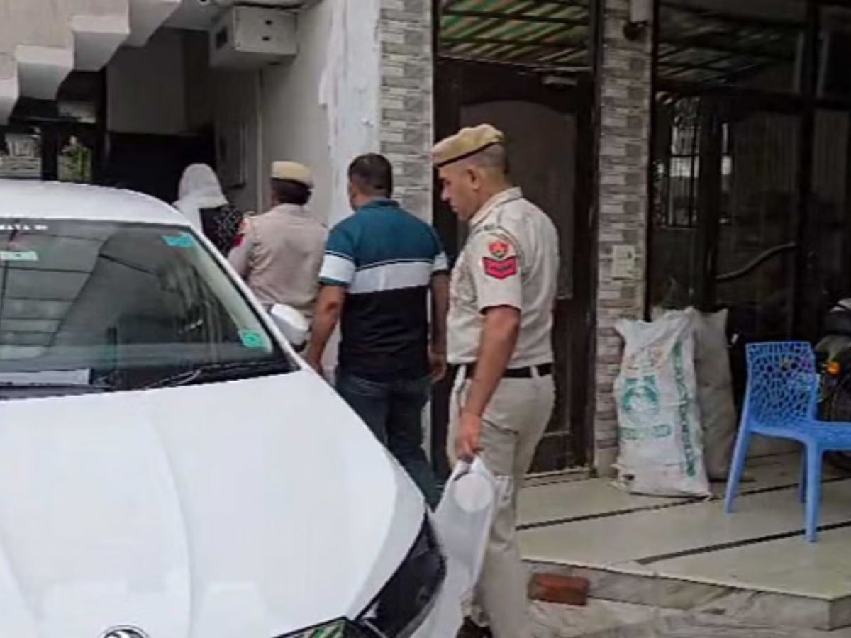 Gurgaon:पीठ पर वार कर पिता ने की अपनी ही बेटी की हत्या। नहीं पसंद था  Tennis खेलना,दागी 5 गोलियां । - Photo Gallery