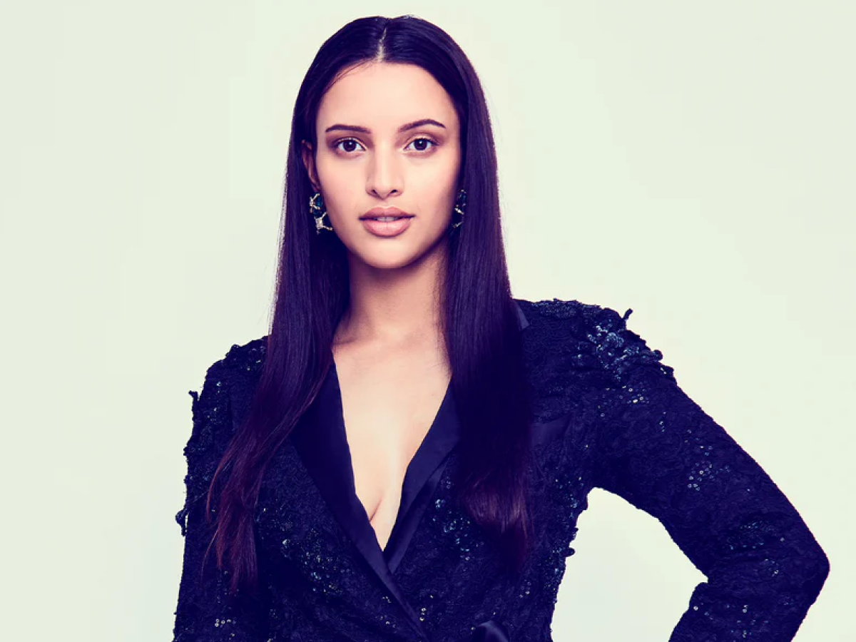 त्रिप्ती डिमरी का बोल्ड और सेक्सी फोटोशूट: इन तस्वीरों में दिखा उनका ग्लैमरस अवतार, जरूर देखें - Photo Gallery