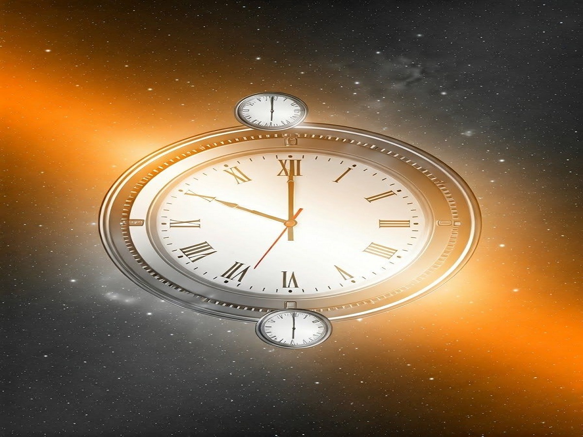 क्या वास्तु के अनुसार घड़ी गिफ्ट करना है अशुभ? जानिए कब, और किसे देना हो सकती है गलती - Photo Gallery
