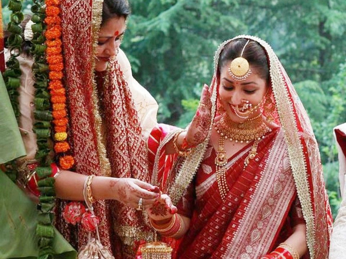 प्रियंका से लेकर दीपिका पादुकोण तक बॉलीवुड के इन दुल्हनों ने सेट किया नया ट्रेंड - Photo Gallery