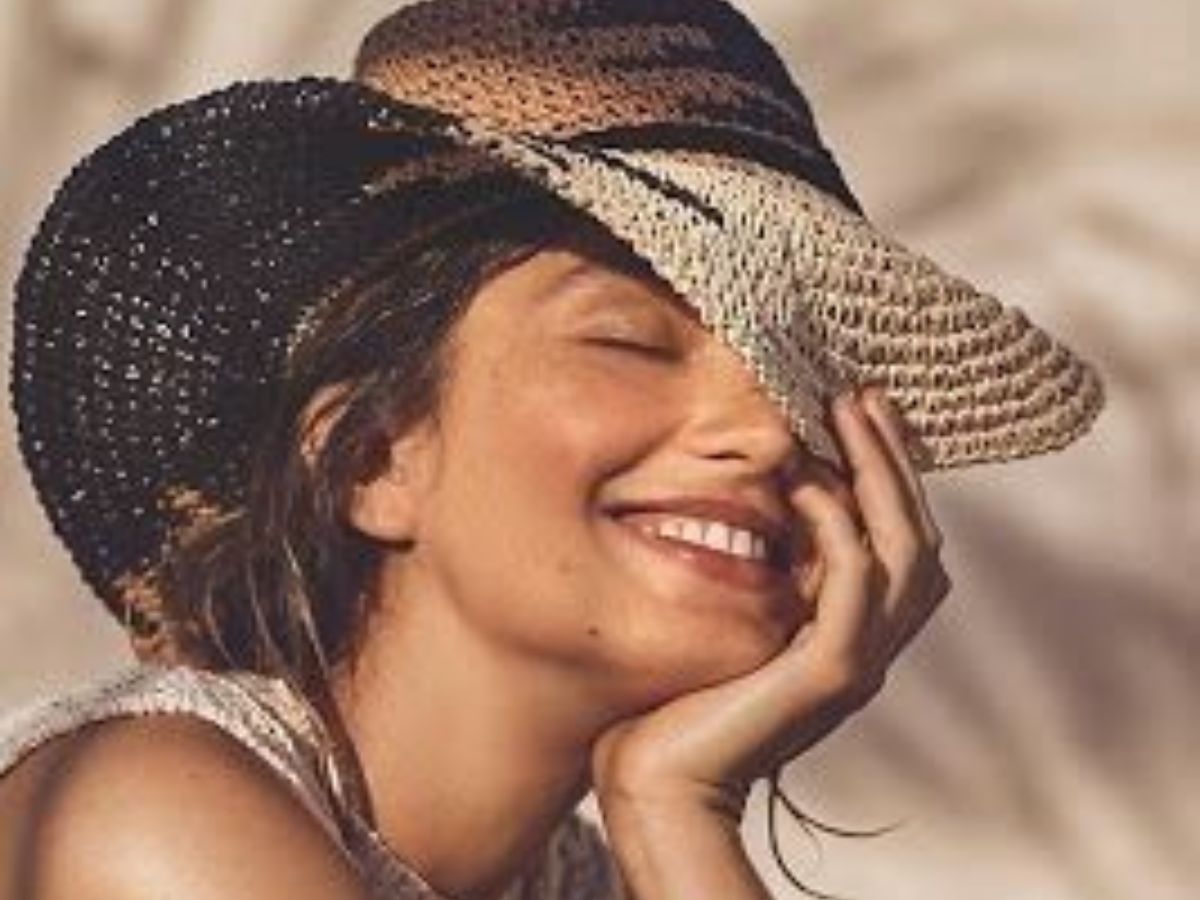 How to know if a girl likes you - Photo Gallery