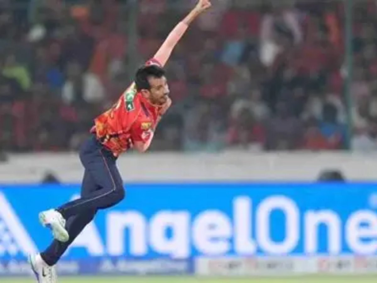 Yuzi Chahal का अनोखा और मजेदार अंदाज देख आप भी रोक पायेंगे हंसी, इस्टाग्राम पर वायरल हुए रील्स और मीम्स - Photo Gallery