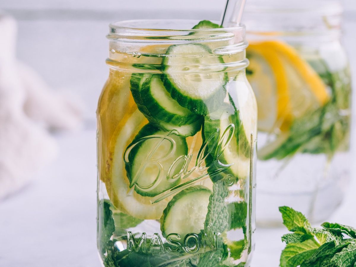 Detox water that brings a different glow to your face - Photo Gallery