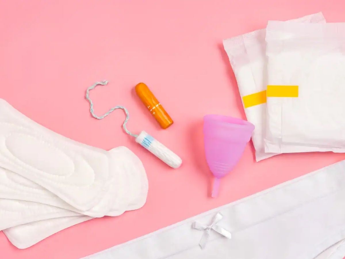 Health tips: पीरियड्स में कर रहे ट्रैवल ? तो रखें इन बातों का विशेष ध्यान, नहीं तो हो सकता है भारी नुकसान - Photo Gallery