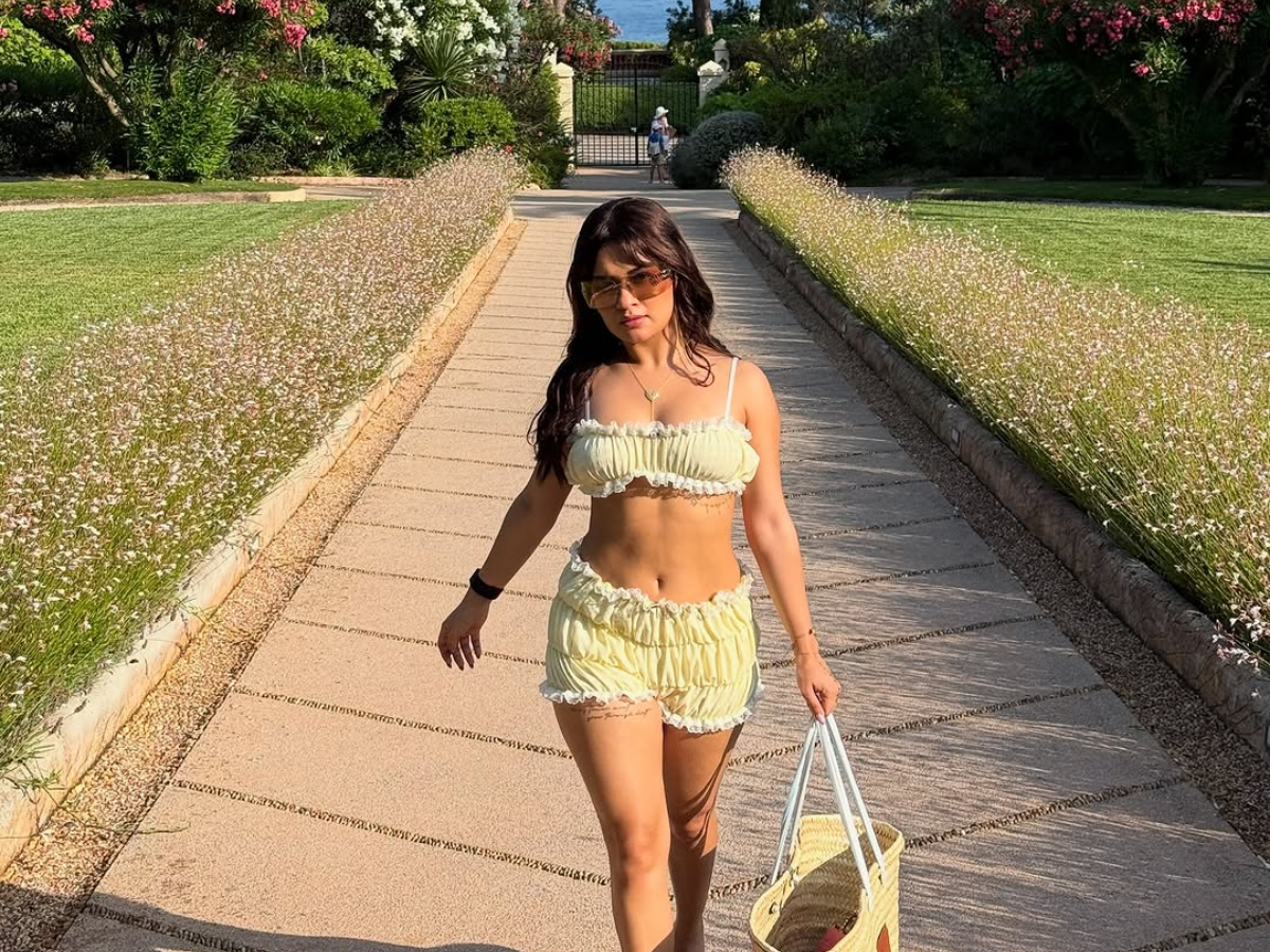 Avneet Kaur in a bold and sexy yellow outfit. - Photo Gallery