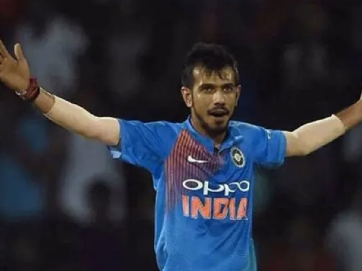 Yuzi Chahal का अनोखा और मजेदार अंदाज देख आप भी रोक पायेंगे हंसी, इस्टाग्राम पर वायरल हुए रील्स और मीम्स - Photo Gallery