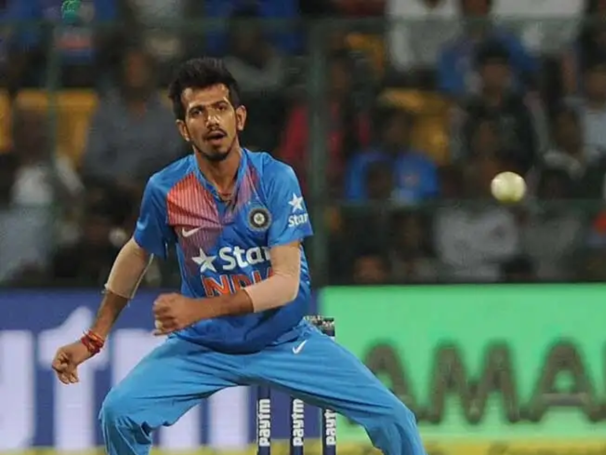Yuzi Chahal का अनोखा और मजेदार अंदाज देख आप भी रोक पायेंगे हंसी, इस्टाग्राम पर वायरल हुए रील्स और मीम्स - Photo Gallery