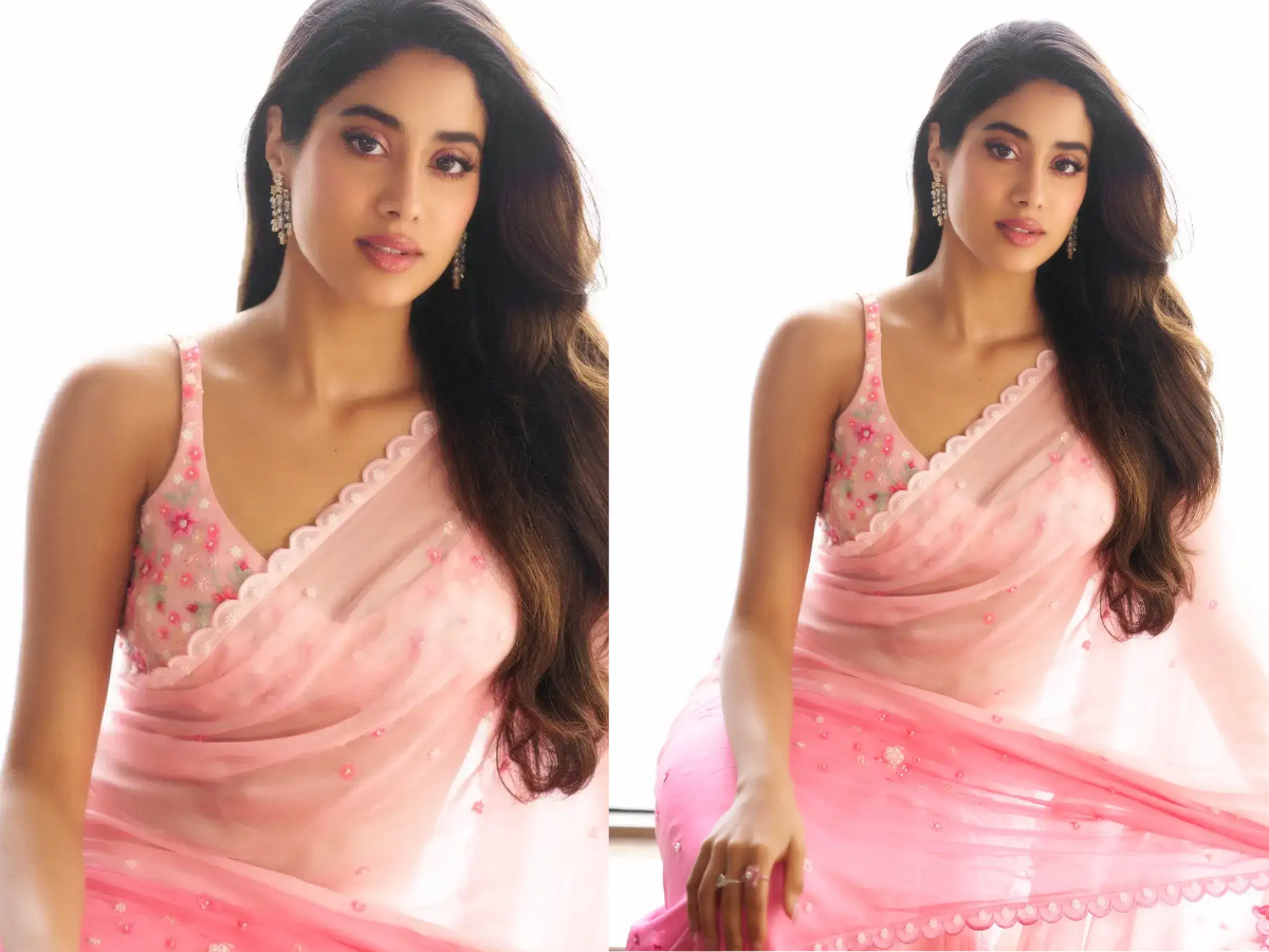Janvi Kapoor's hot look in a pink saree - Photo Gallery