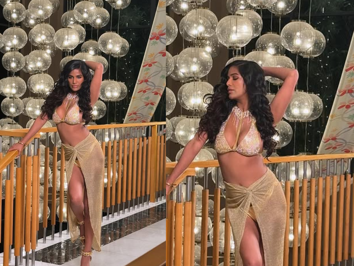 सारी हदें पार करके एक बार फिर Poonam Pandey ने Bikini पहन कर बिखेरा अपने हुस्न का जलवा - Photo Gallery