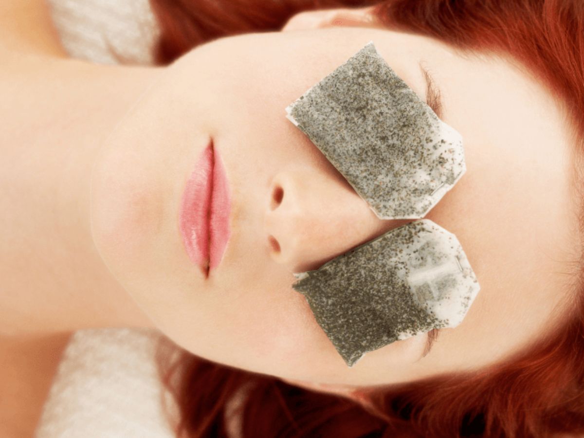 आँखो के नीचे से करना है Dark Circles का सफाया ? किचने में रखें इन सामनों का करे इस्तेमाल और चेहरा पाए बेदाग, हर को पूछेगा क्या लगाया जनाब। - Photo Gallery