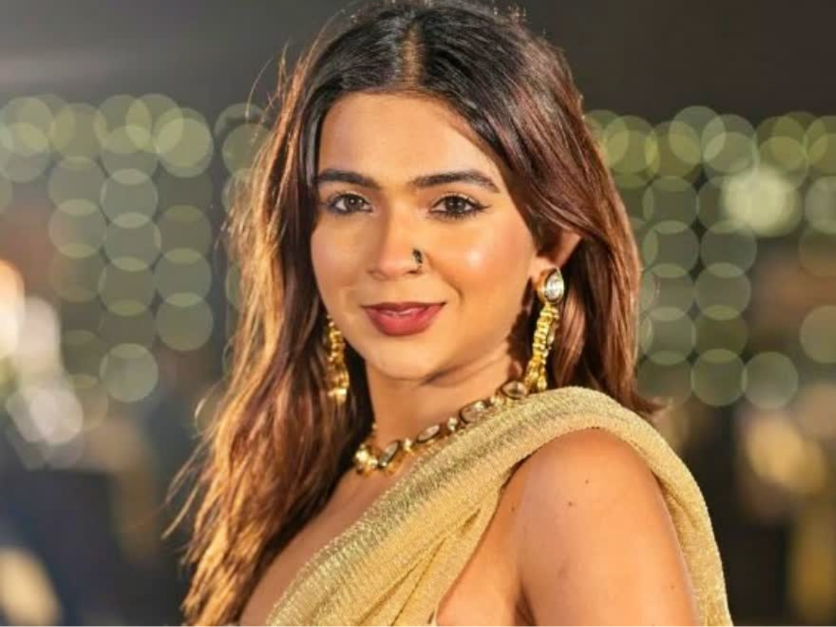 Apoorva Mukherjee's dispute with her ex-boyfriend Utsav Dahiya - Photo Gallery