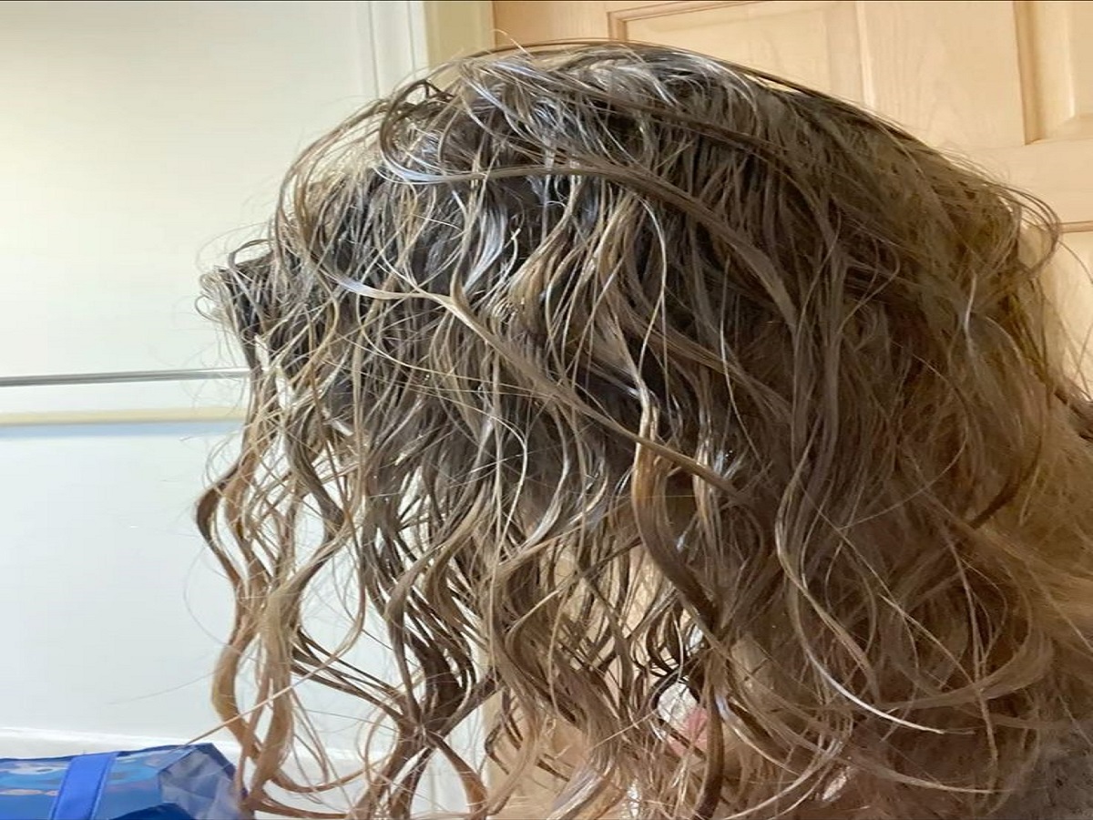 Vastu Tips 2025: नहाने के बाद भूलकर भी न करें ये गलतियां, वरना सूर्य, चंद्र और राहु जैसे ग्रह डाल देंगे जीवन पर बुरा असर - Photo Gallery