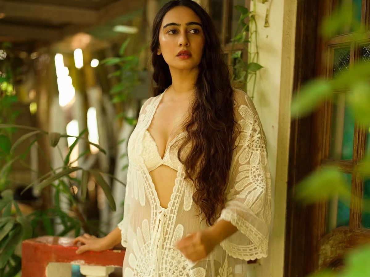 Kathal: A Jackfruit Mystery में दिखा Megha Shukla का दमदार अंदाज और साथ ही अपनी तस्वीरें और सादगी भरी अदाओं से जीता फैंस का दिल - Photo Gallery