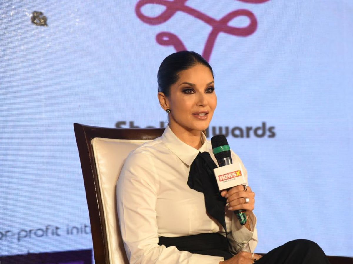 We Women Want Conclave & Shakti Awards 2025: इवेंट में Sunny Leone ने दिखाया जबरदस्त स्टाइलिश लुक का जलवा, देखते ही फैंस के उड़े होश - Photo Gallery