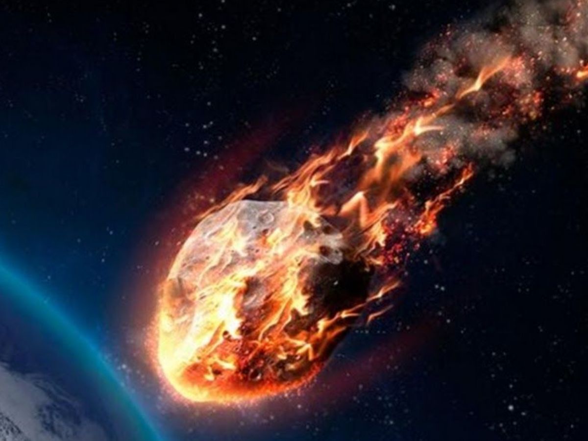 Can comets hit the Earth? - Photo Gallery