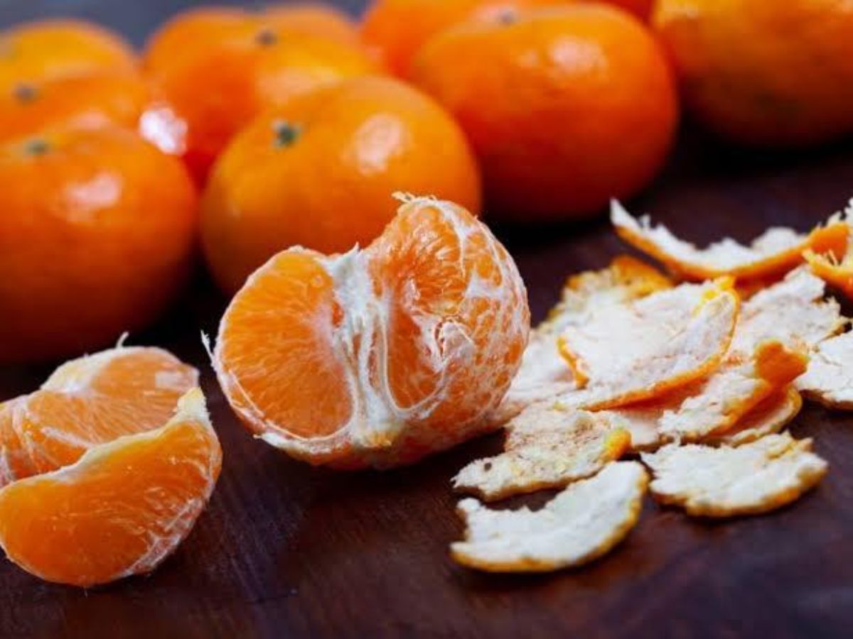 मोति जैसे चमकाने है अपने दांत ? तो आजमाये ये घरेलू नुस्खे जो करेंगे आपके दातों का पीला पन दूर - Photo Gallery