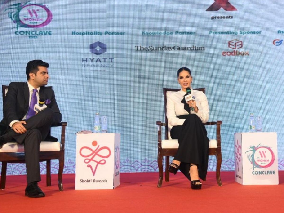 We Women Want Conclave & Shakti Awards 2025: इवेंट में Sunny Leone ने दिखाया जबरदस्त स्टाइलिश लुक का जलवा, देखते ही फैंस के उड़े होश - Photo Gallery