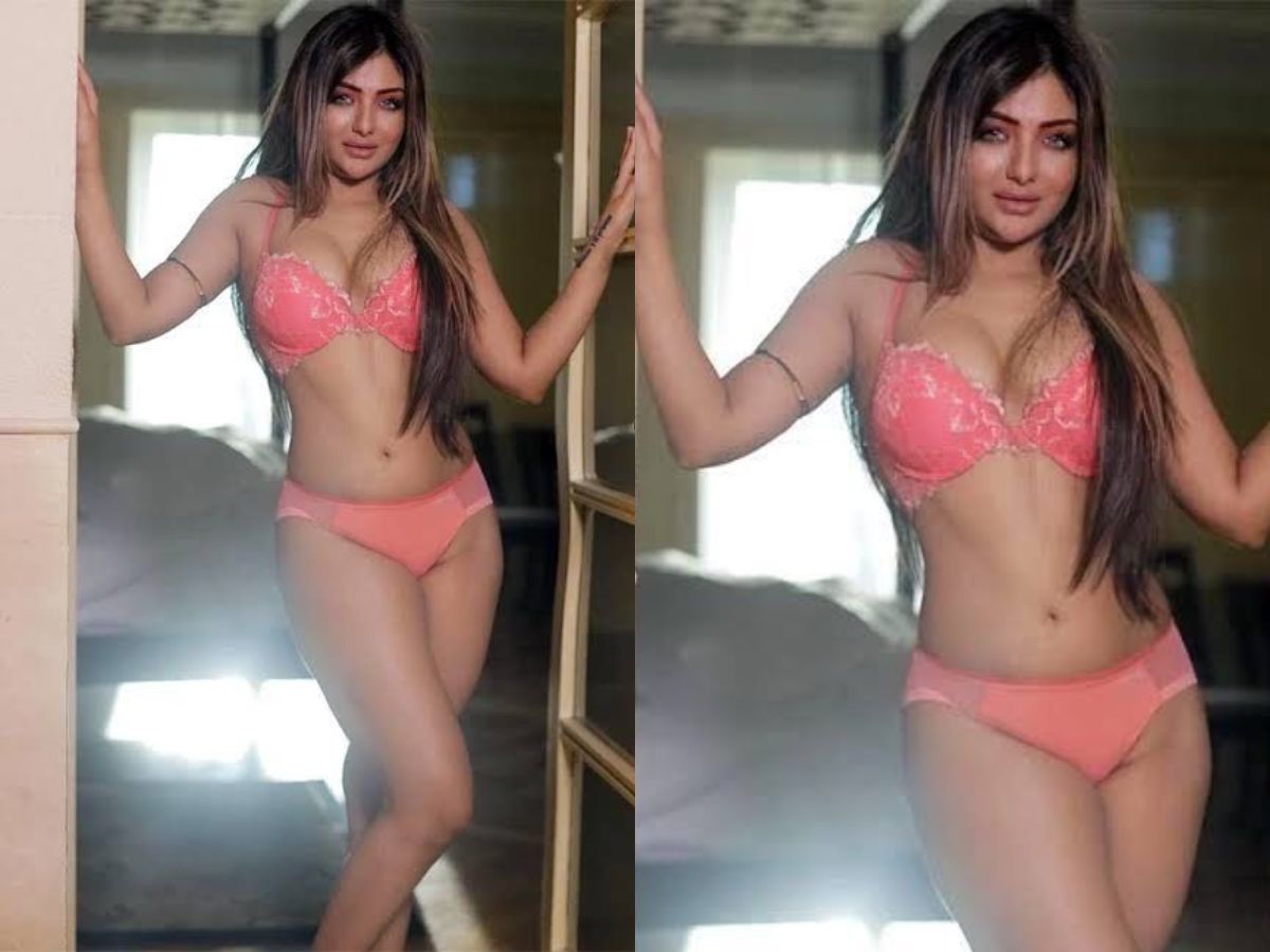 Khushi Mukherjee: खुशी के बोल्ड फैशन सेंस ने मचाई सनसनी, फैंन्स ने तस्वीरें देखते ही बोला “वाह” - Photo Gallery