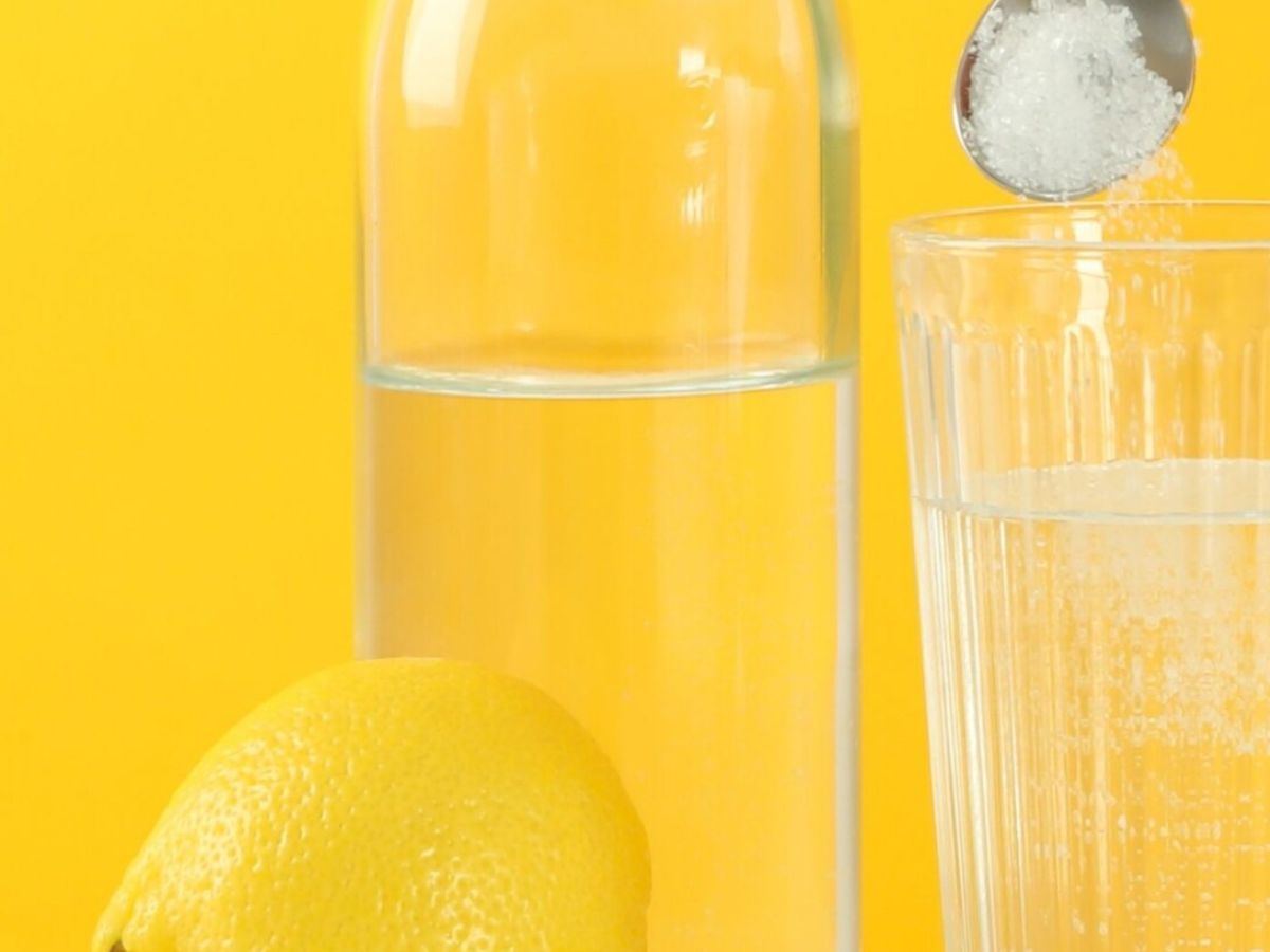 सालों पुराने ताँबे के बर्तन भी चमकेंगे मिनटो में, क्योंकि ये रासायनिक क्लीनर न्हीं बल्कि है घरेलू नुस्खे जो बनायेगे ताँबे को नया जैसा - Photo Gallery