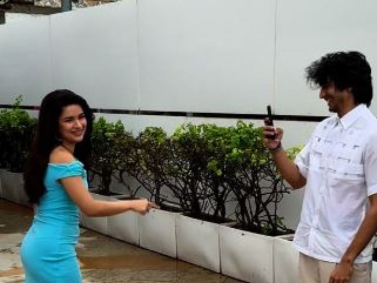 Posing while having fun with Avneet Kaur and Shantanu - Photo Gallery