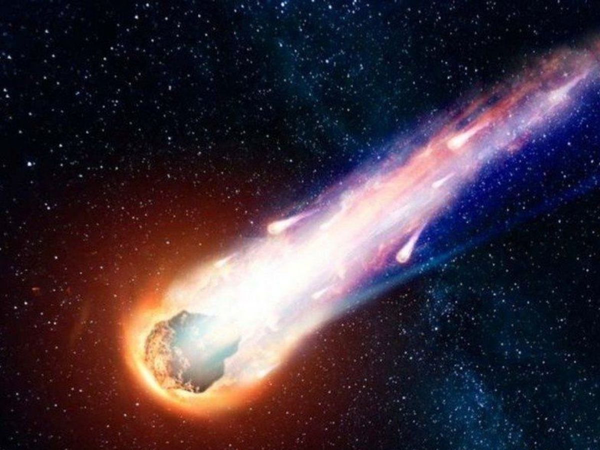 How can the comet be seen? - Photo Gallery