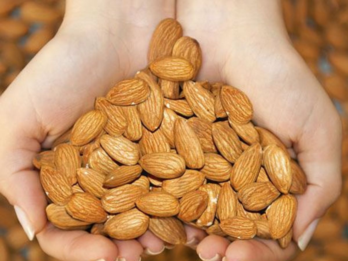 कमजोर नजरे तेज करे और आँखो की रोशनी बढ़ाए, खाए ये 6 फूड्स जो बनाए आपकी आंखों को मजबूत - Photo Gallery