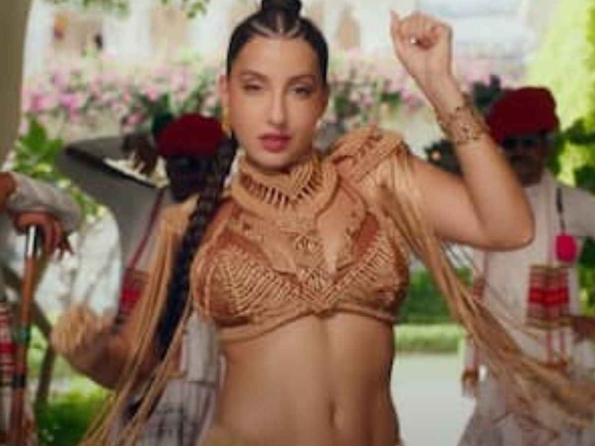Nora Fatehi ने अपने नए गाने “Oh Mama! Tetema” में लगाया बोल्डनेस का तड़का, करें इतने सेक्सी मूव्स, देख दिलों की धड़कनें हुई तेज - Photo Gallery