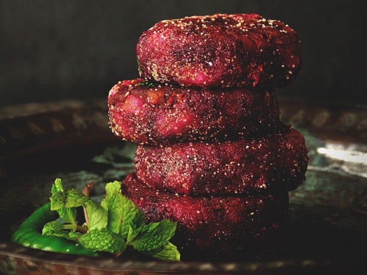 हर कोई पूछेगा निखरे चेहरे के राज जब साथ में होगा पौष्टिक आहार, आज़माए Beetroot से बने ये पकवान और देखे कमाल। - Photo Gallery