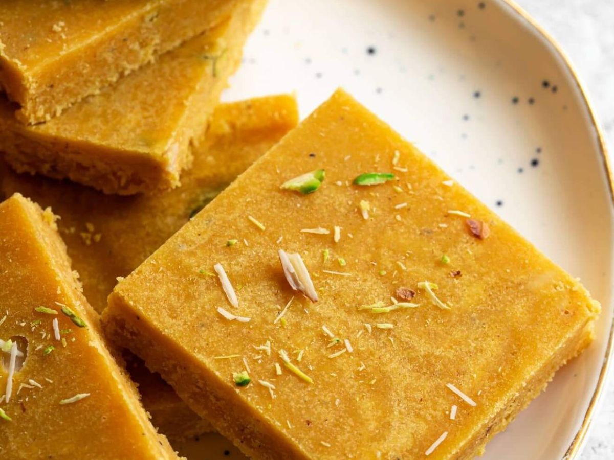 Rakshabandhan 2025: इस राखी करना है अपने भाई को इम्प्रेस ? बनाओ ये झटपट बनने वाली मिठाइयाँ वो भी सिर्फ 15 मिनट में। - Photo Gallery