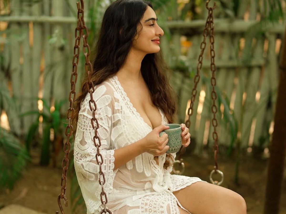 Kathal: A Jackfruit Mystery में दिखा Megha Shukla का दमदार अंदाज और साथ ही अपनी तस्वीरें और सादगी भरी अदाओं से जीता फैंस का दिल - Photo Gallery