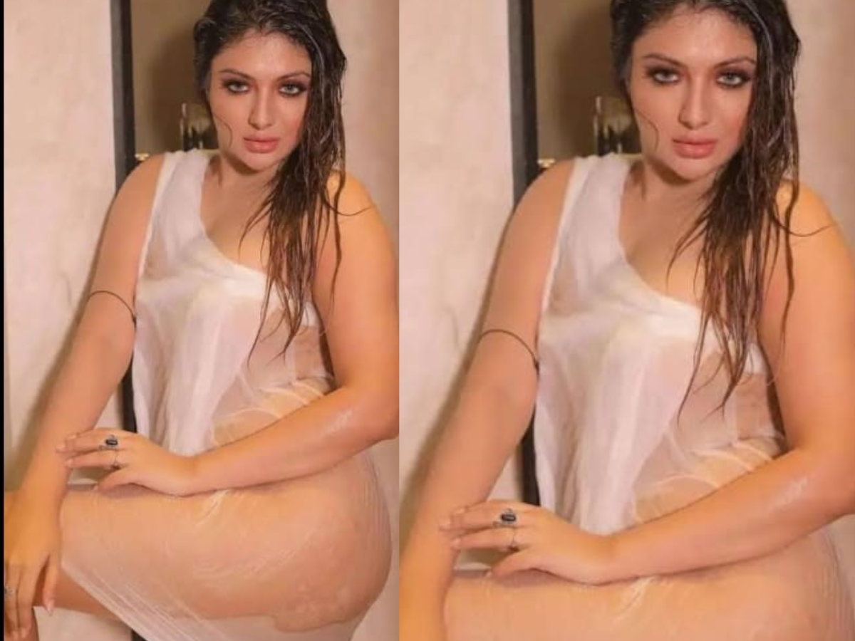 Khushi Mukherjee कि Bold और Sexy फोटोज देखकर, आप भी हो जाएंगे घायल - Photo Gallery