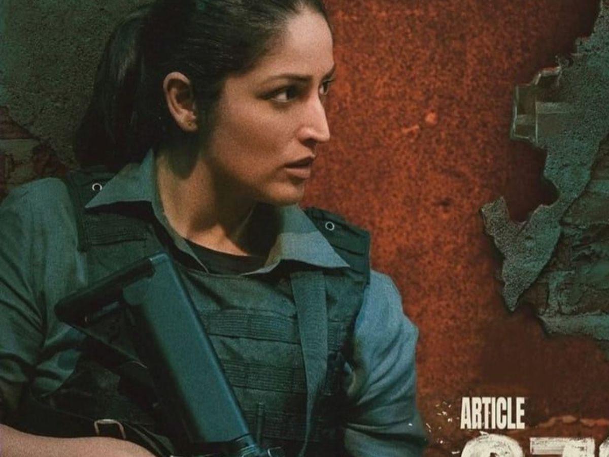 Article 370: ऐसी बॉलीवुड फिल्में जिसमें दिखाया है kashmir का सच्च, देख आपकी भी रूह उठेगी कांप और रह जायेंगे दंग - Photo Gallery