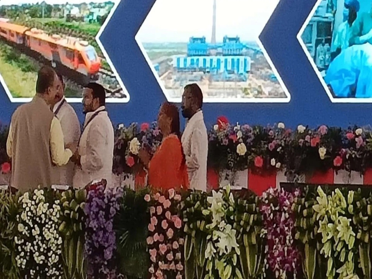 Bihar Chunav 2025: चुनाव से पहले ही विभा देवी और प्रकाशवीर ने बिखेरा सियासी तूफान, जानिए किसने किसे पछाड़ा - Photo Gallery