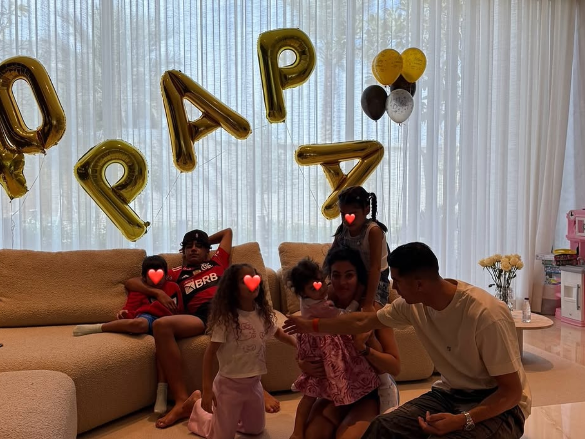 Cristiano Ronaldo Has 5 Children - Photo Gallery