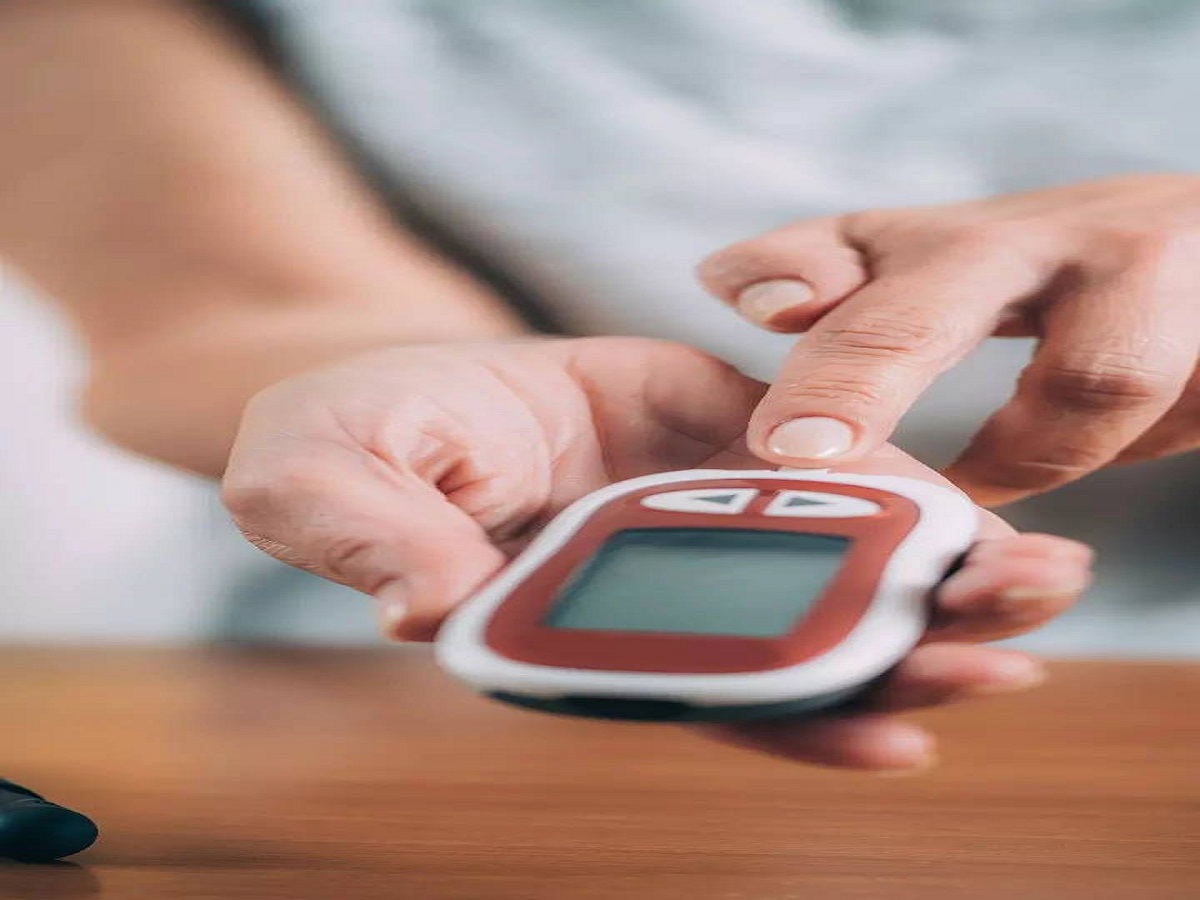 क्या आप भी झेल रहे हैं यौन कमजोरी की समस्या? डायबिटीज से लेकर मानसिक तनाव तक, जानिए वो 5 वजहें जो पुरुषों की सेक्स पावर को कर देती हैं बर्बाद - Photo Gallery