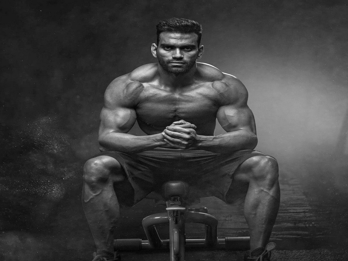 सिक्स-पैक के चक्कर में कहीं अंदर से तो नहीं हो रहे कमजोर? जानिए कैसे कुछ फिटनेस सप्लिमेंट्स और प्रोटीन पाउडर चुपचाप खत्म कर रहे हैं आपकी मर्दाना ताकत - Photo Gallery