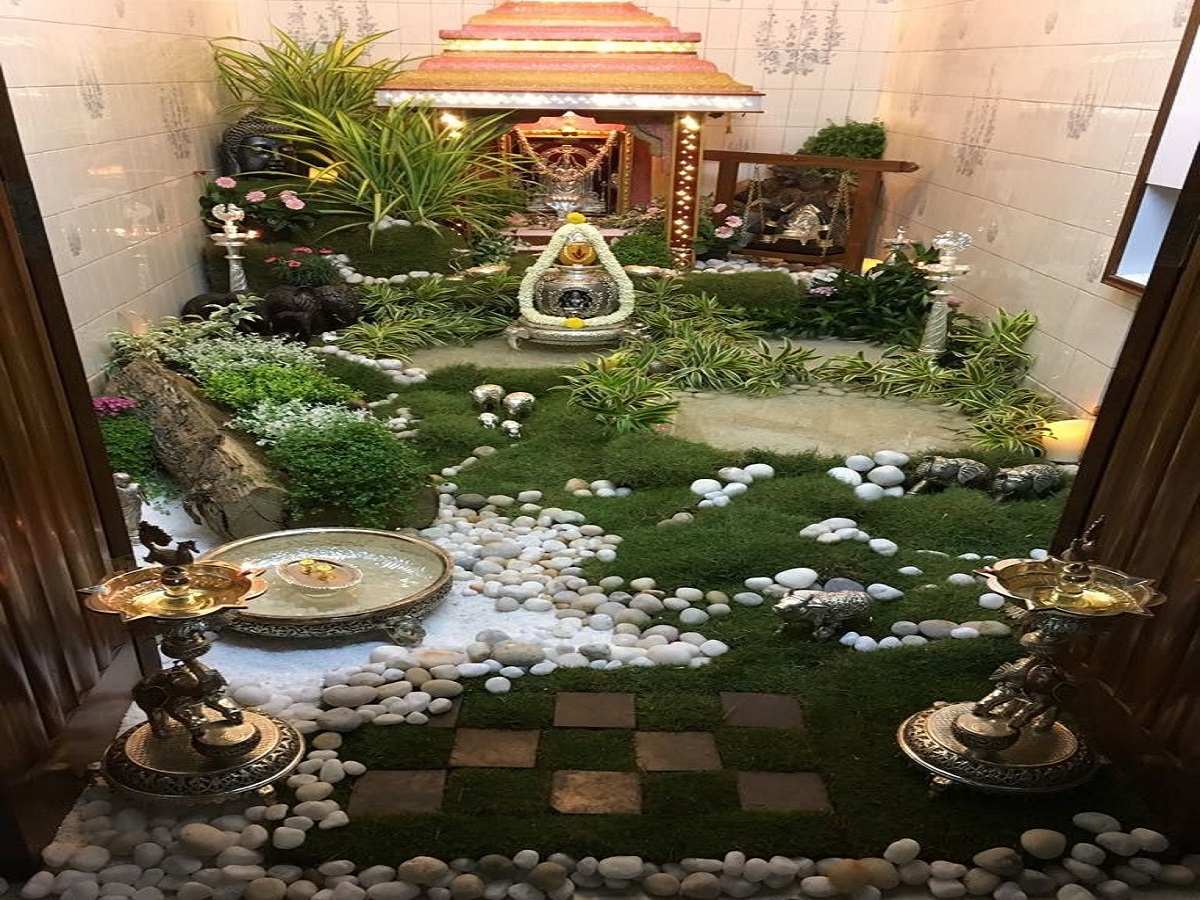 Janmashtami 2025: जन्माष्टमी की रात खीरा काटने का महत्व और नाल काटकर भगवान कृष्ण के जन्म की पौराणिक घटना – जानिए पूरी पवित्र कहानी - Photo Gallery