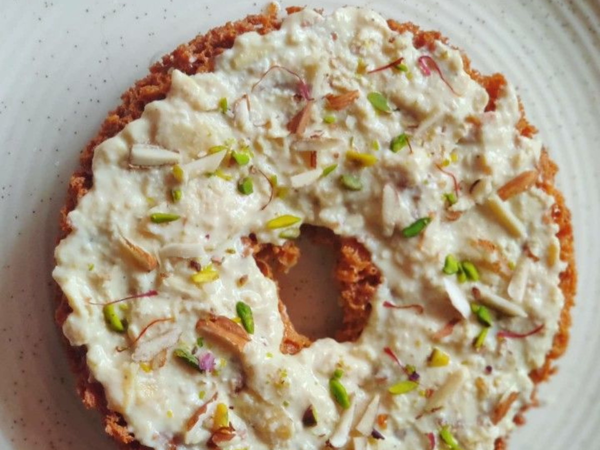 Rakshabandhan special 2025 : घेवर से काजू कतली तक, मिठाइयों की शाही रेसिपी - Photo Gallery