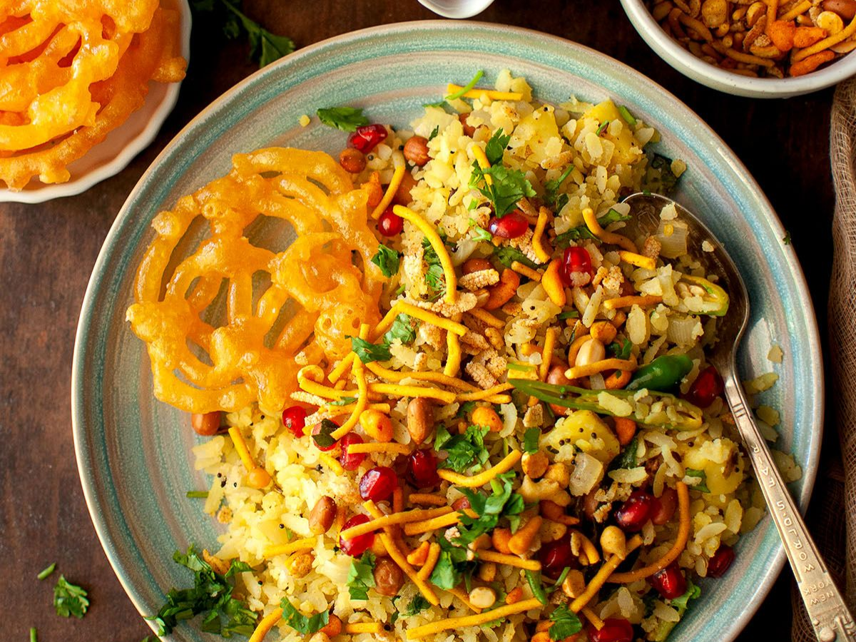 अगर आप हैं खाने के शौकीन, तो Delhiके मसालेदार गोलगप्पों से लेकर Hyderabad की बिरयानी तक जरूर  करें ट्राई - Photo Gallery