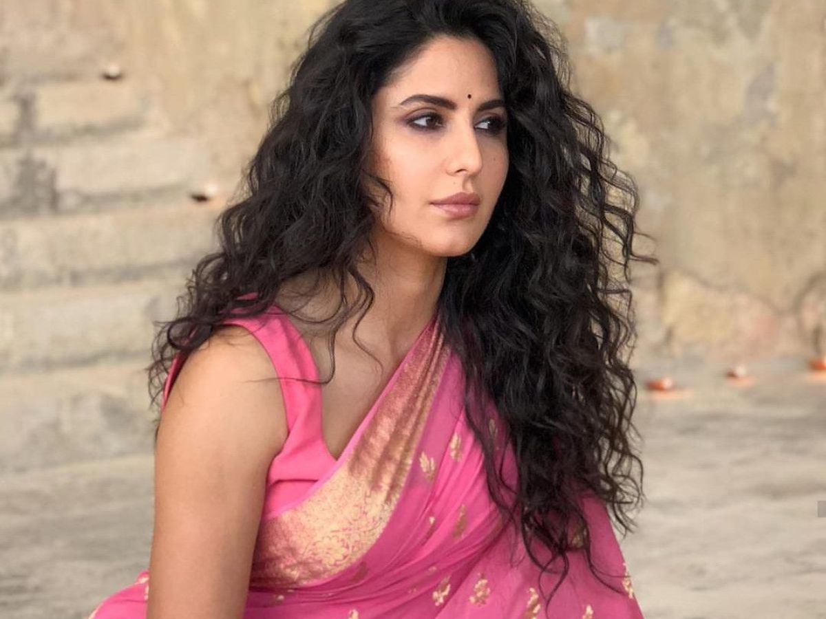 साड़ी पहनकर दिखना हैं Bollywood Actress जितना खूबसूरत, तो लें Janhvi Kapoor से लेकर Shraddha Kapoor तक से टिप्स