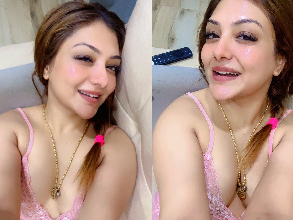 Khushi Mukherjee charges this much for her Insta post - Photo Gallery
