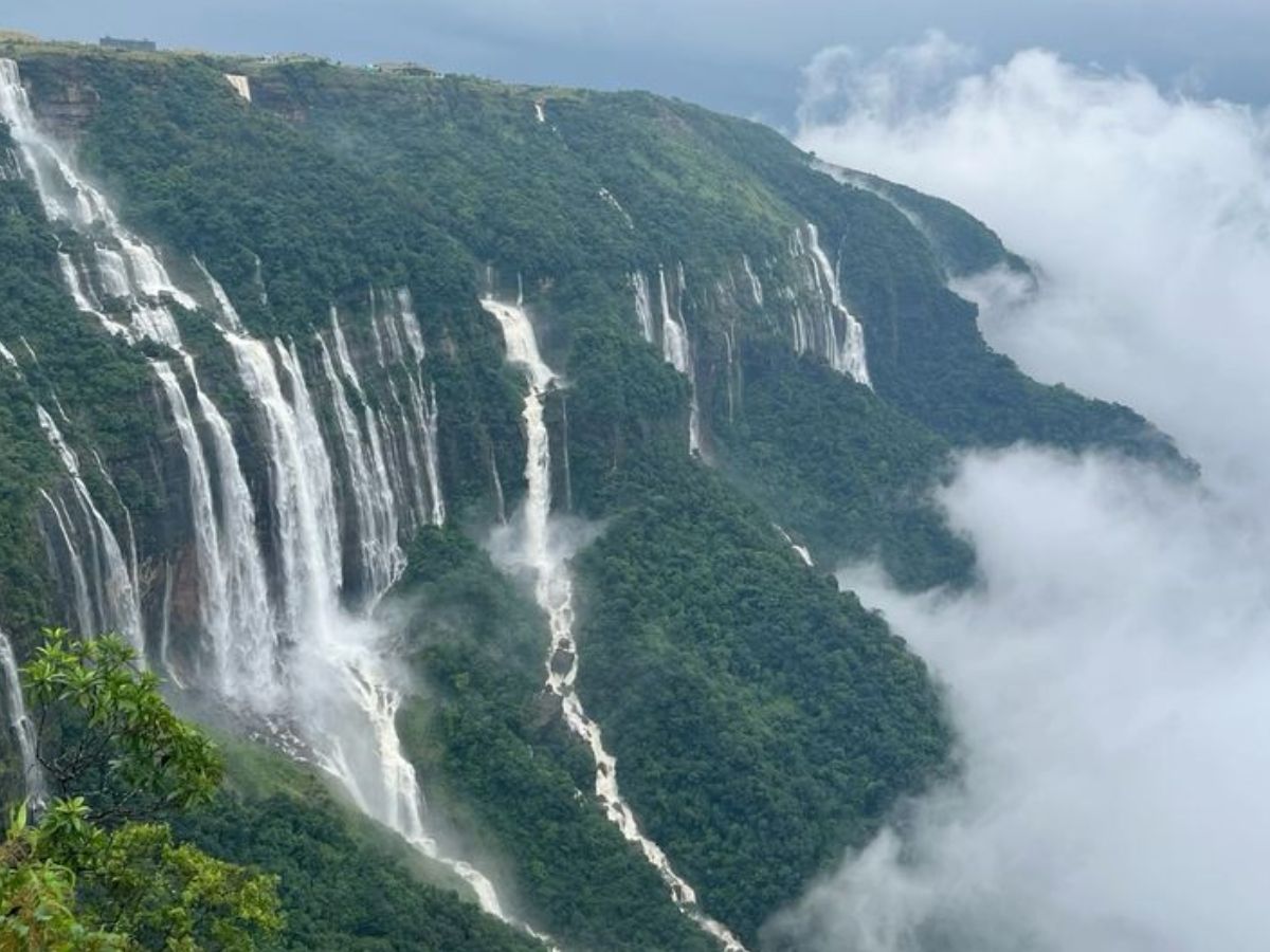 क्या इस सितंबर है घूमने का प्लान? तो इन हिल स्टेशनों पर जाएं और सारी परेशानियाँ भूल जाएं - Photo Gallery