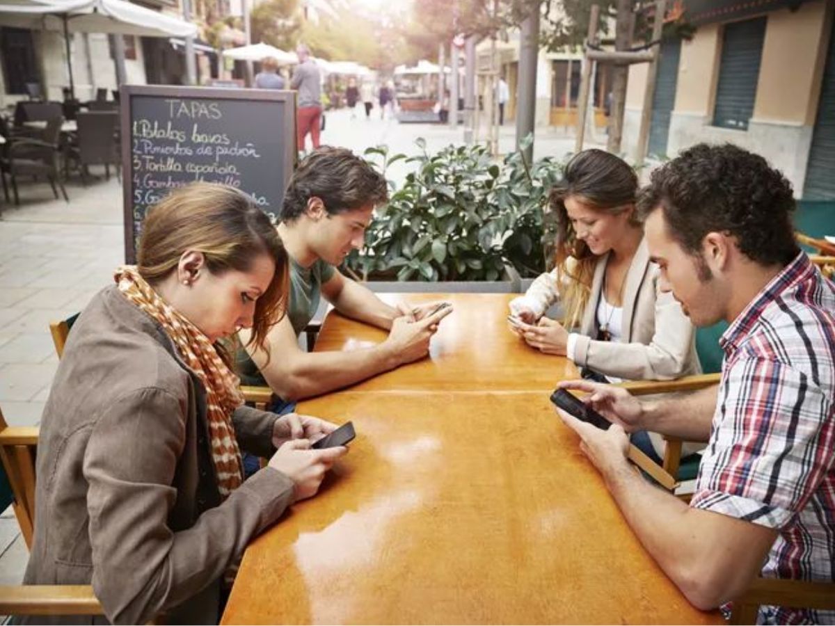 monitor screen time - Photo Gallery