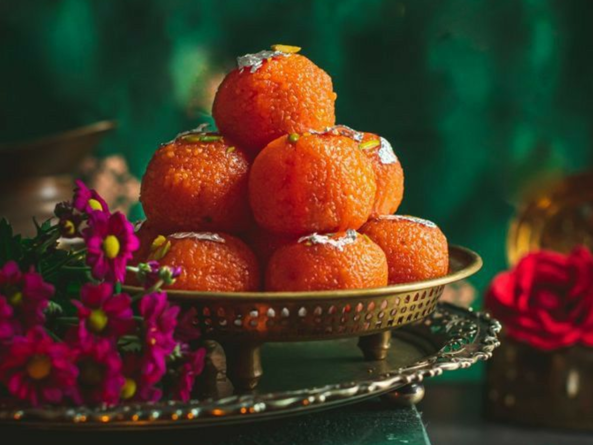 Rakshabandhan special 2025 : घेवर से काजू कतली तक, मिठाइयों की शाही रेसिपी - Photo Gallery